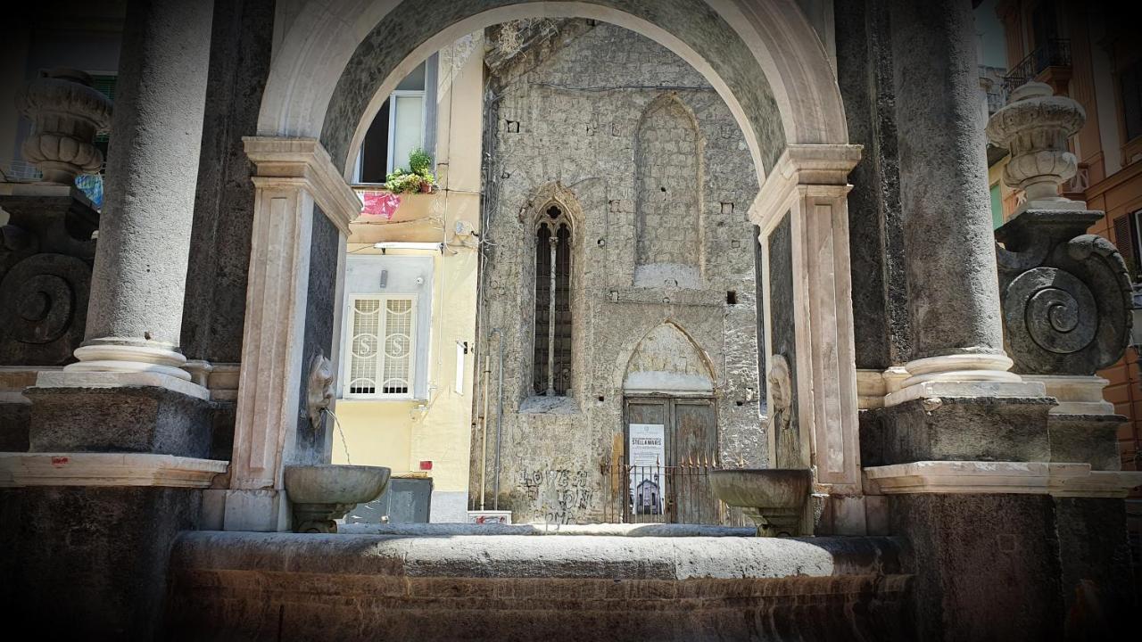 Bed and Breakfast Domus Armenio Nápoles Exterior foto