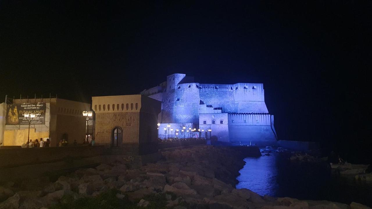 Bed and Breakfast Domus Armenio Nápoles Exterior foto